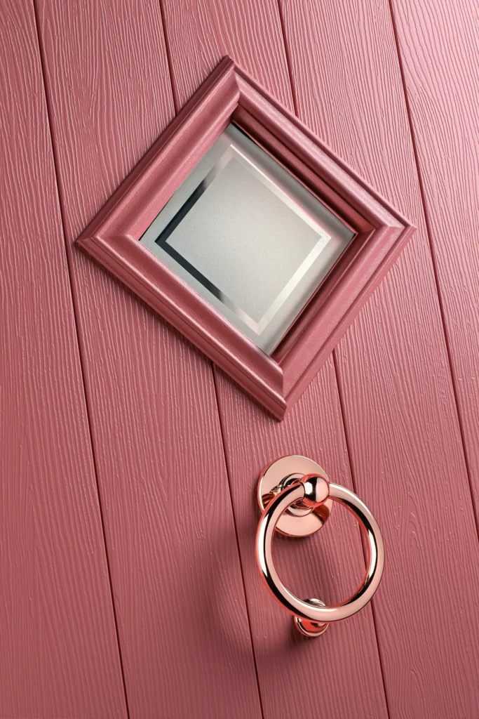 Add a touch of luxury to your Solidor doors with our new Rose Gold furniture — the perfect finishing detail that makes every Solidor stand out