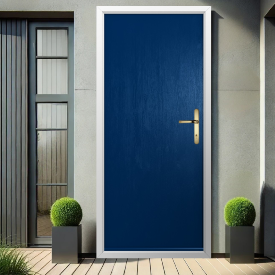 Solidor Verona composite door in Anthracite Grey with minimalist glazing and long bar handle, showcasing sleek contemporary style and premium presence.
